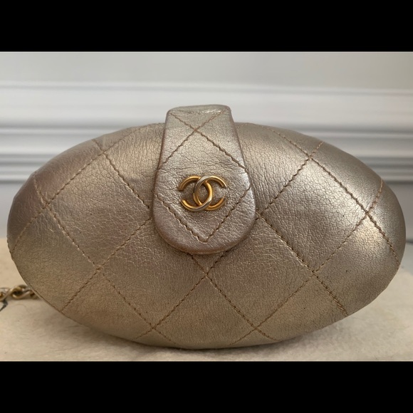 Auth Chanel Vintage Gold Leather Evening Clutch - Picture 6 of 16